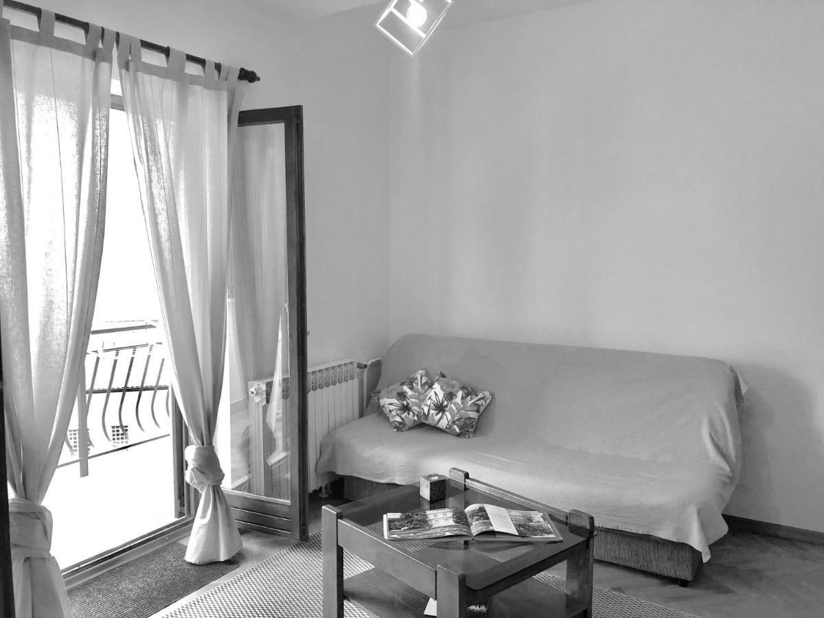 Apartments Petricic With Swimming Pool อิตชิชี ภายนอก รูปภาพ